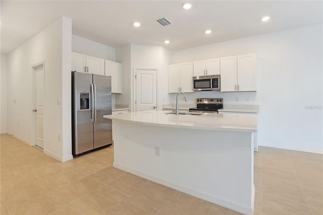 8717 WINTER BREEZE WAY, Sarasota, FL 34241