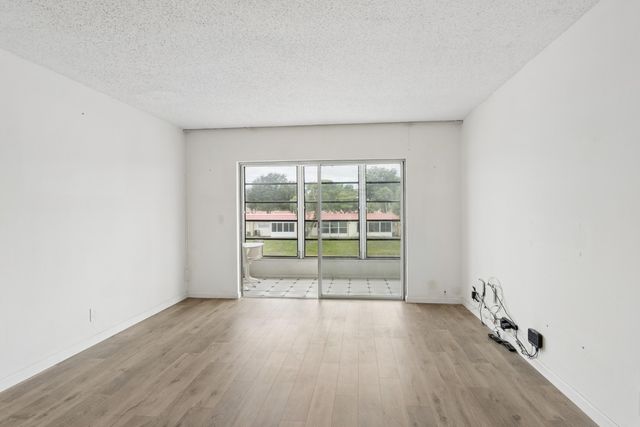 180 Lake Frances Drive, West Palm Beach, FL 33411