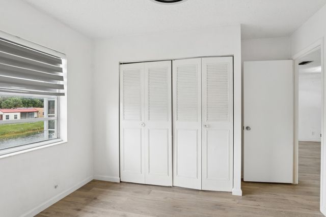 180 Lake Frances Drive, West Palm Beach, FL 33411