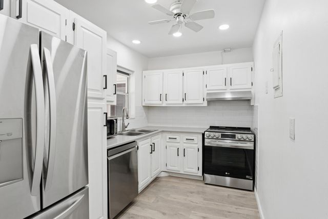 180 Lake Frances Drive, West Palm Beach, FL 33411