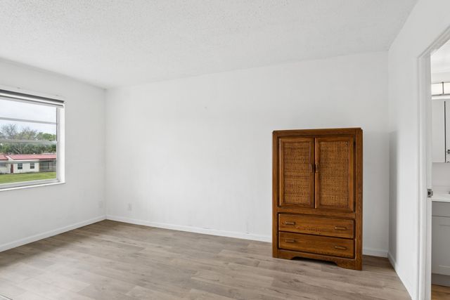180 Lake Frances Drive, West Palm Beach, FL 33411