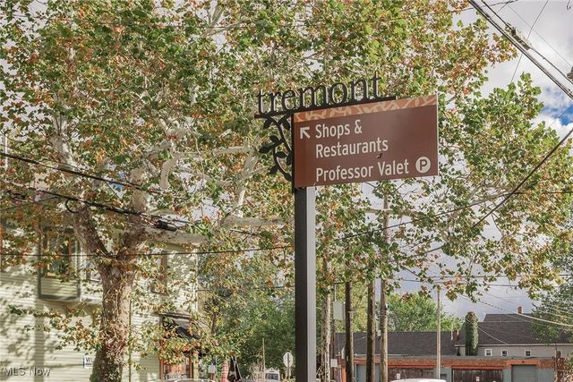 1004 Fairfield Avenue, Cleveland, OH 44113