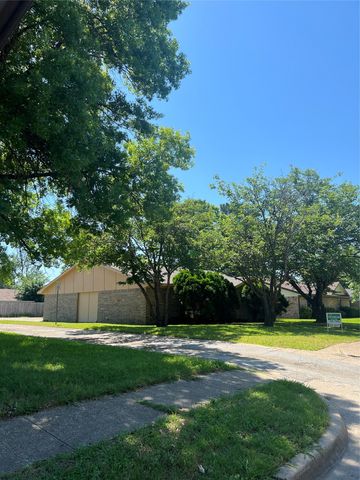 1400 Long Shadow Lane, Mesquite, TX 75149