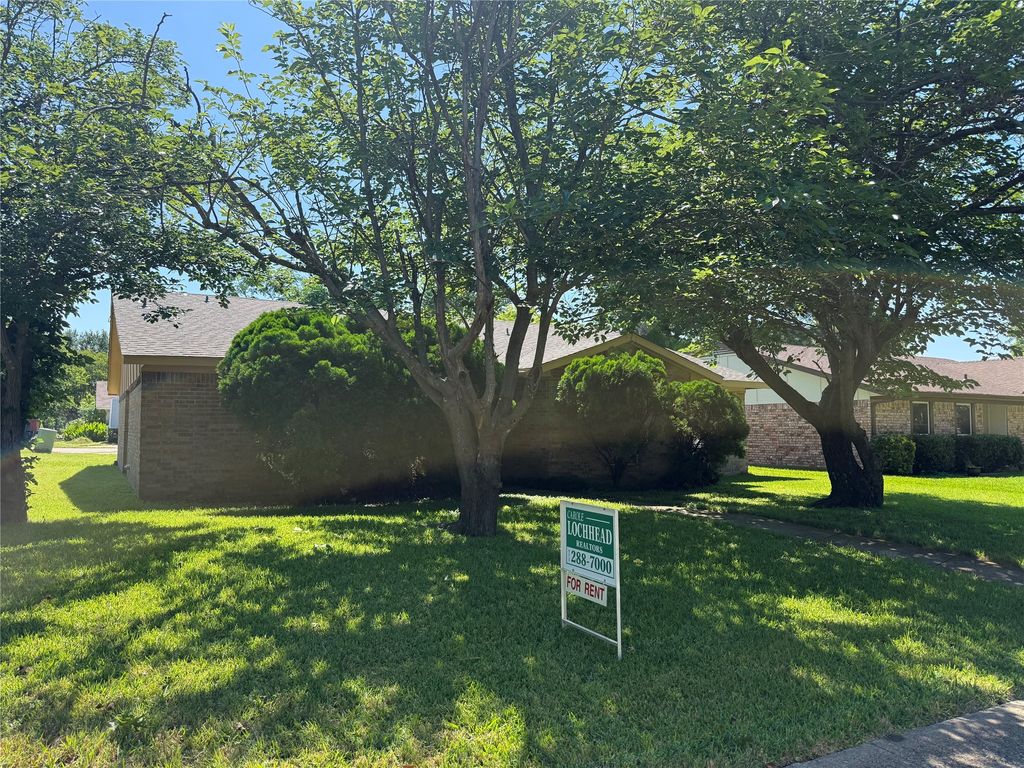 1400 Long Shadow Lane, Mesquite, TX 75149