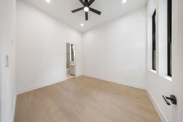 6481 Trammel Drive, Dallas, TX 75214