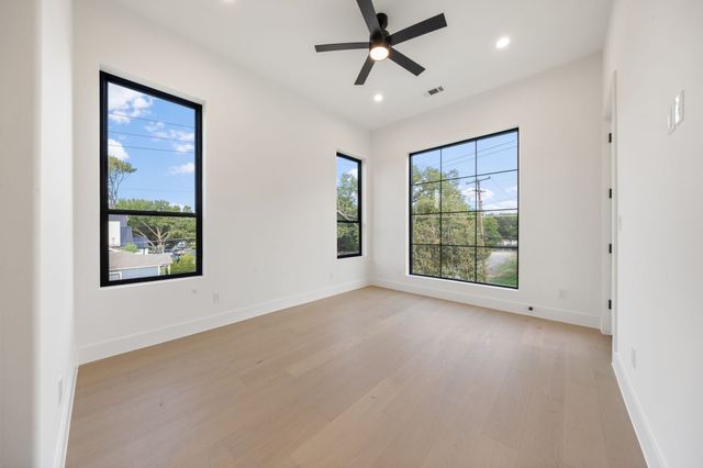 6481 Trammel Drive, Dallas, TX 75214
