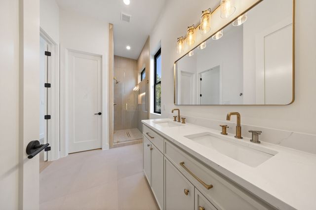 6481 Trammel Drive, Dallas, TX 75214