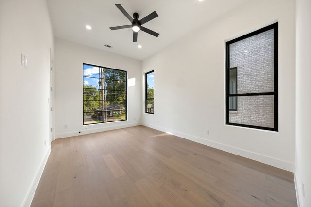 6481 Trammel Drive, Dallas, TX 75214