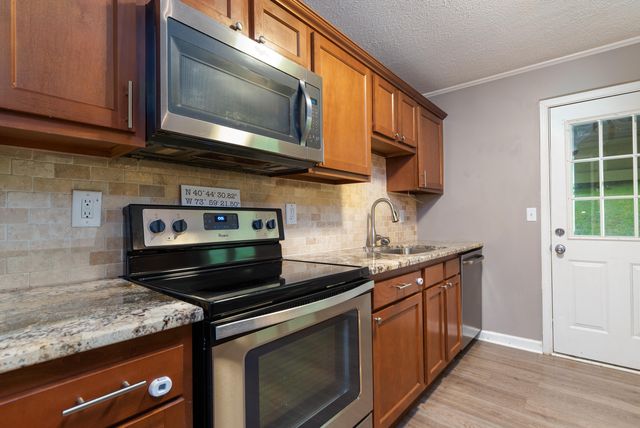 12 Ironstone Circle, Erlanger, KY 41018
