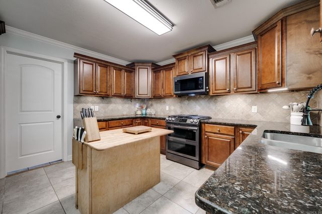 9006 Mars Hill Road, Bauxite, AR 72011