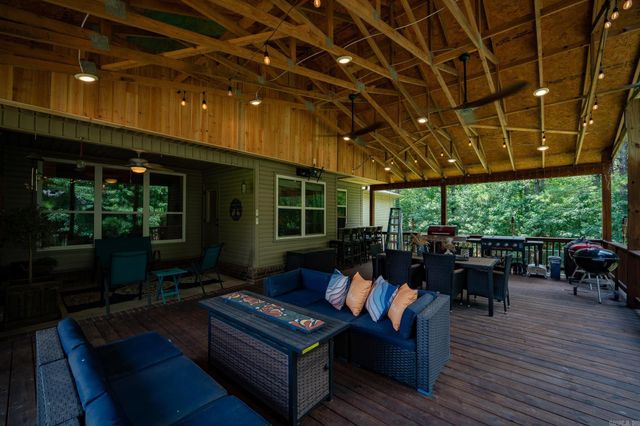 9006 Mars Hill Road, Bauxite, AR 72011