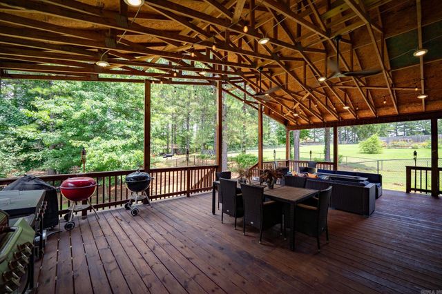 9006 Mars Hill Road, Bauxite, AR 72011