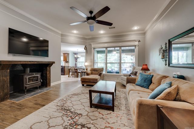 9006 Mars Hill Road, Bauxite, AR 72011