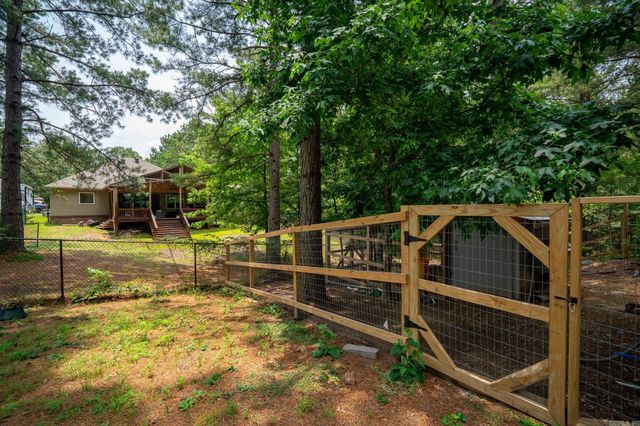 9006 Mars Hill Road, Bauxite, AR 72011