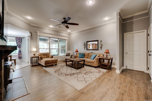 9006 Mars Hill Road, Bauxite, AR 72011