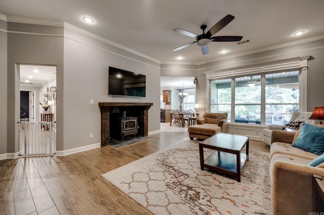 9006 Mars Hill Road, Bauxite, AR 72011