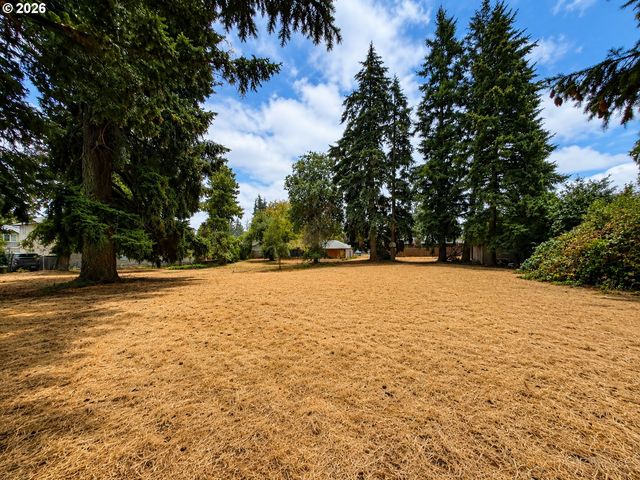 12405 Se MARKET St, Portland, OR 97233