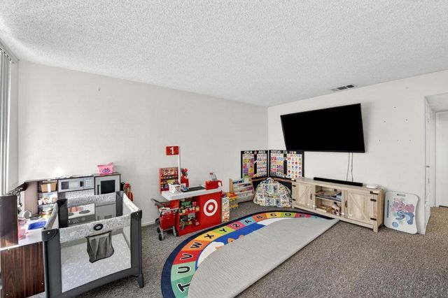 48304 Stewart Drive J1-4, Indio, CA 92201