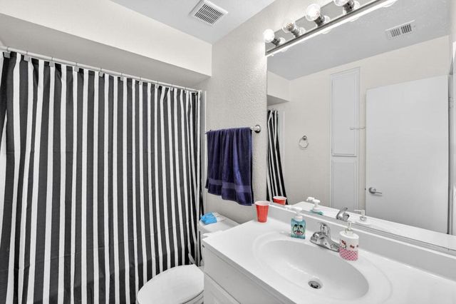 48304 Stewart Drive J1-4, Indio, CA 92201