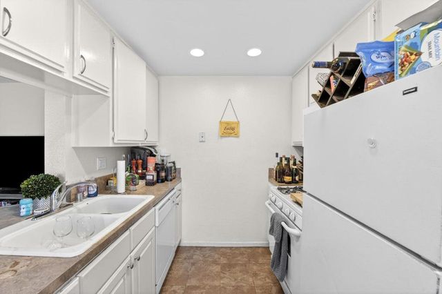 48304 Stewart Drive J1-4, Indio, CA 92201