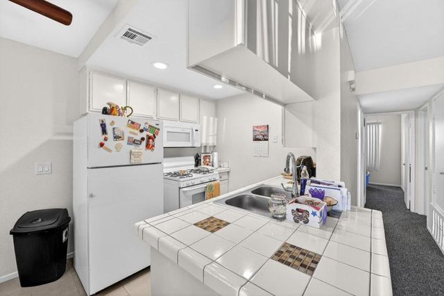 48304 Stewart Drive J1-4, Indio, CA 92201