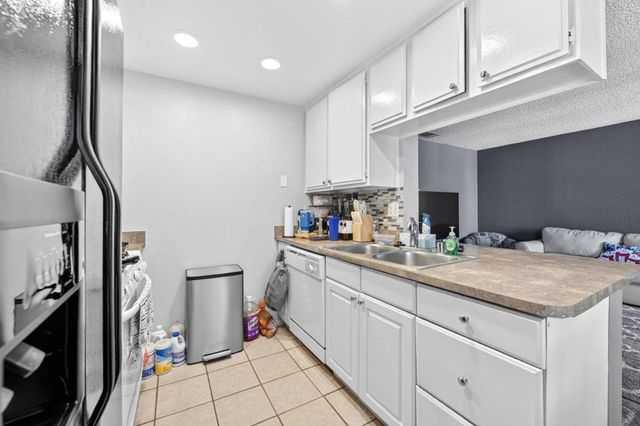 48304 Stewart Drive J1-4, Indio, CA 92201