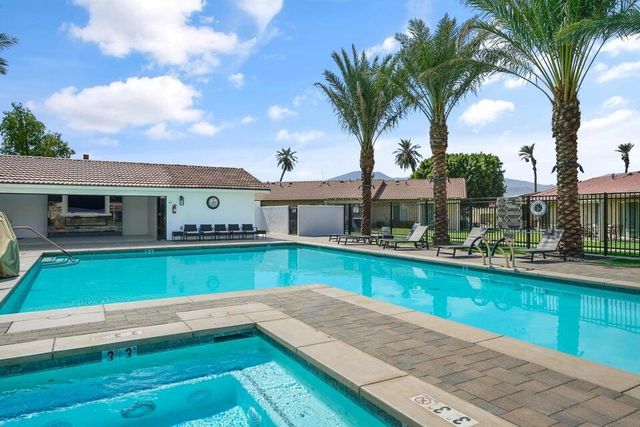 48304 Stewart Drive J1-4, Indio, CA 92201