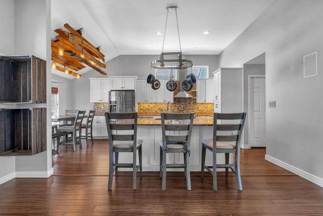 2724 Barberry Drive, Hobart, IN 46342