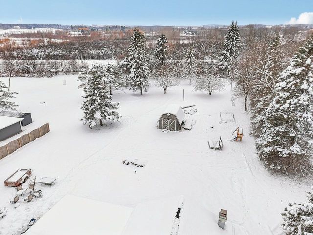 10047 N Meadow LANE, Mequon, WI 53092