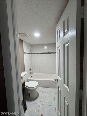 4603 Bayshore DR F4, Naples, FL 34112