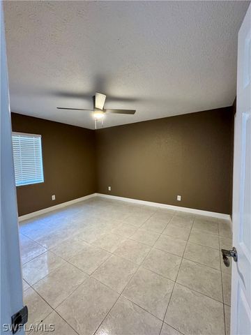 4603 Bayshore DR F4, Naples, FL 34112