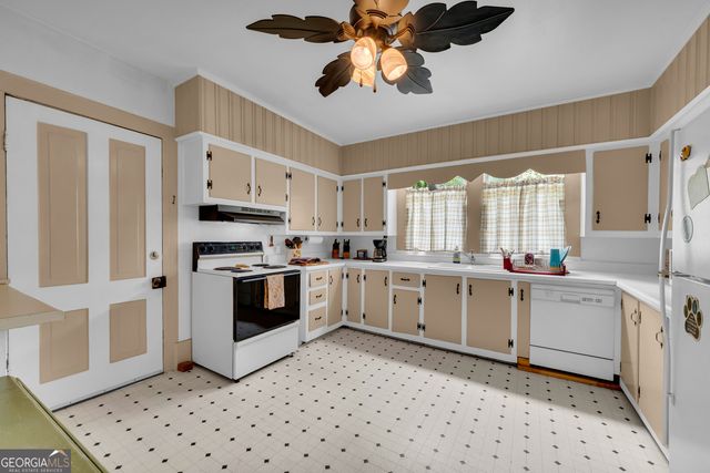 1404 W Main Street, Bowersville, GA 30516
