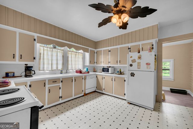 1404 W Main Street, Bowersville, GA 30516