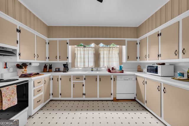 1404 W Main Street, Bowersville, GA 30516
