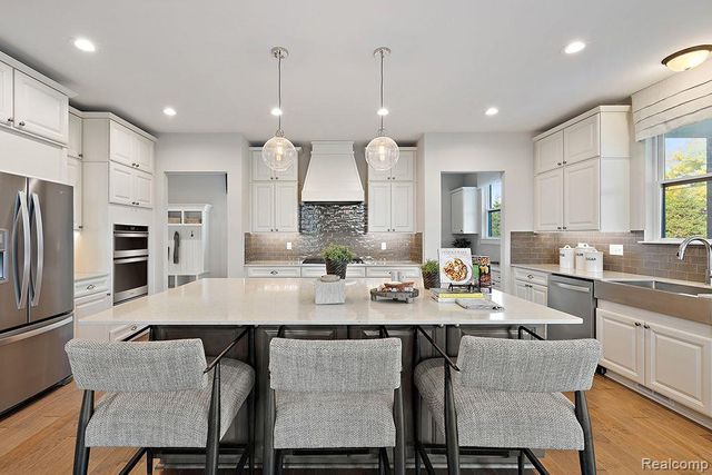 4747 Curtis Road, Ann Arbor, MI 48105