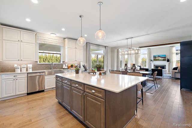 4747 Curtis Road, Ann Arbor, MI 48105