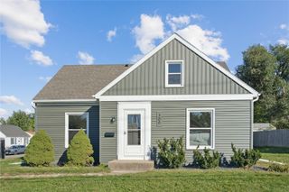 700 Memorial Drive SE, Cedar Rapids, IA 52403