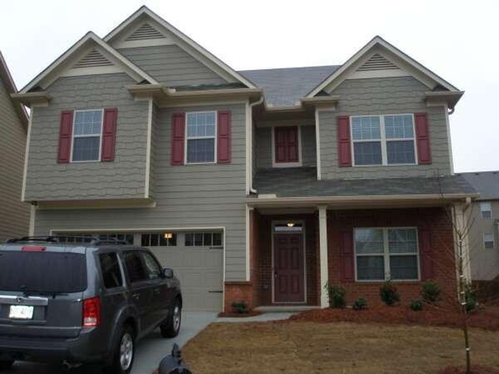 3525 Fallen Oak Ln, Buford, GA 30519