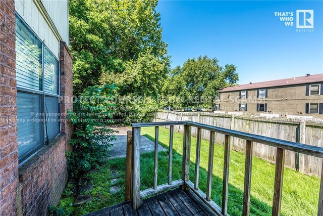 686 W Martha Street, Fayetteville, AR 72703