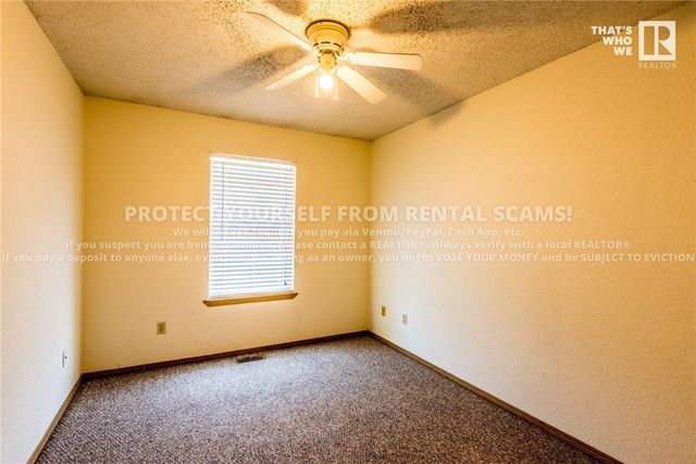 686 W Martha Street, Fayetteville, AR 72703