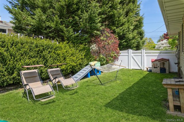 26 New York Avenue, Port Jefferson, NY 11776