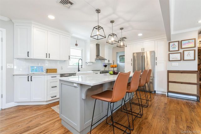 26 New York Avenue, Port Jefferson, NY 11776