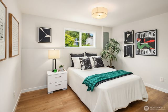 10125 NE 202nd St, Bothell, WA 98011