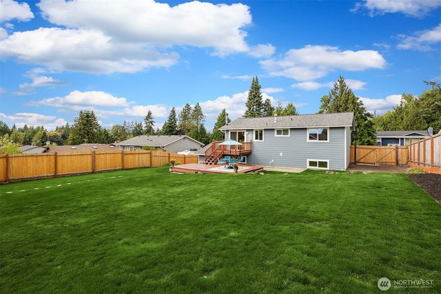 10125 NE 202nd St, Bothell, WA 98011