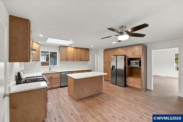 4165 Glenwood Av NW, Albany, OR 97321