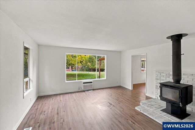 4165 Glenwood Av NW, Albany, OR 97321