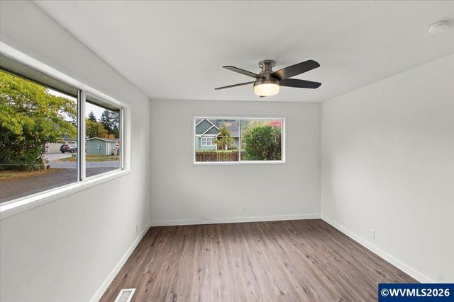 4165 Glenwood Av NW, Albany, OR 97321