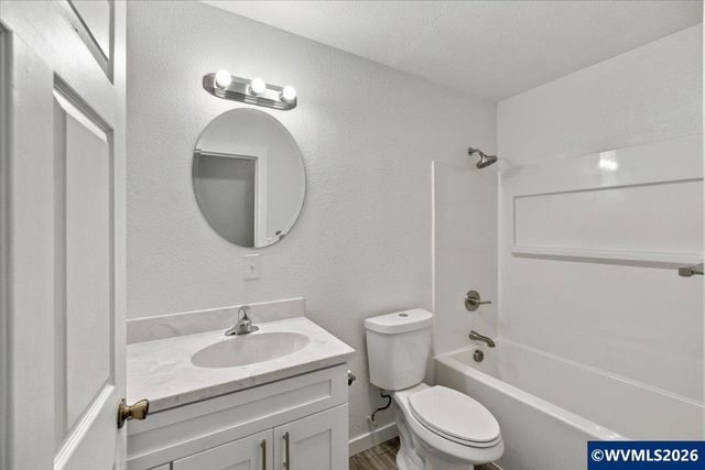 4165 Glenwood Av NW, Albany, OR 97321
