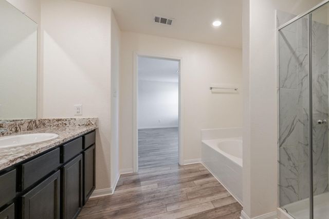 1102 Treeta TRL, Kyle, TX 78640