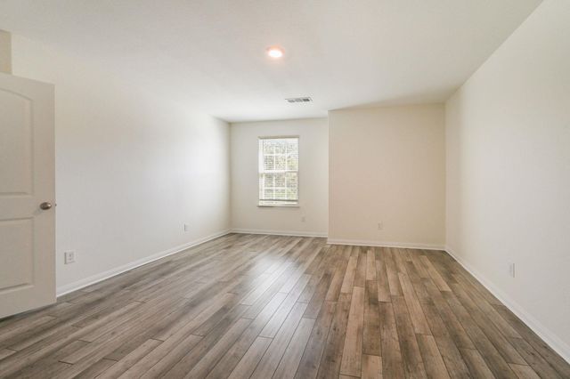 1102 Treeta TRL, Kyle, TX 78640